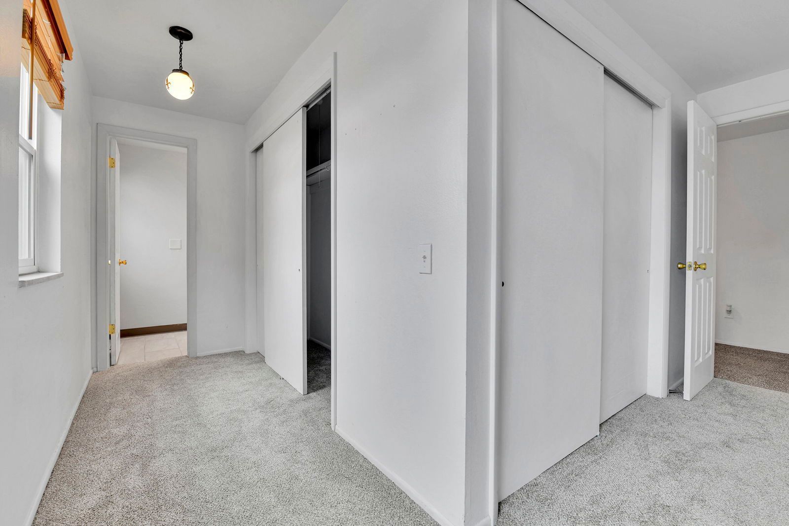 6824 S Willow St property image