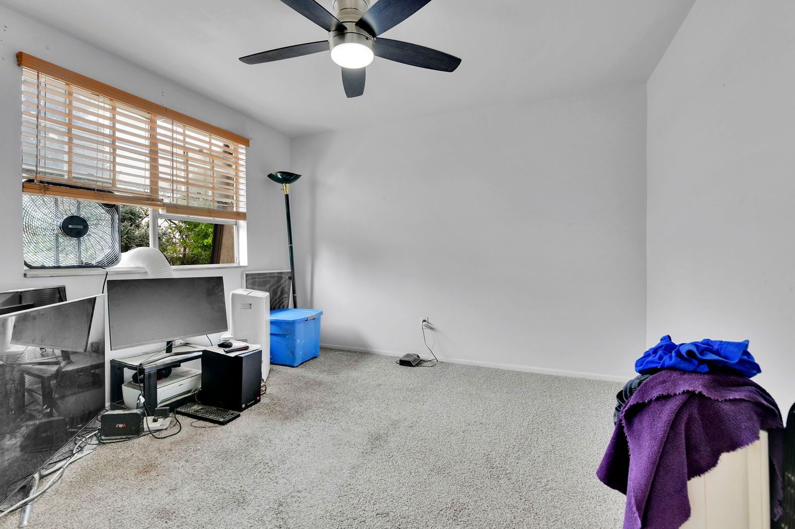 6824 S Willow St property image