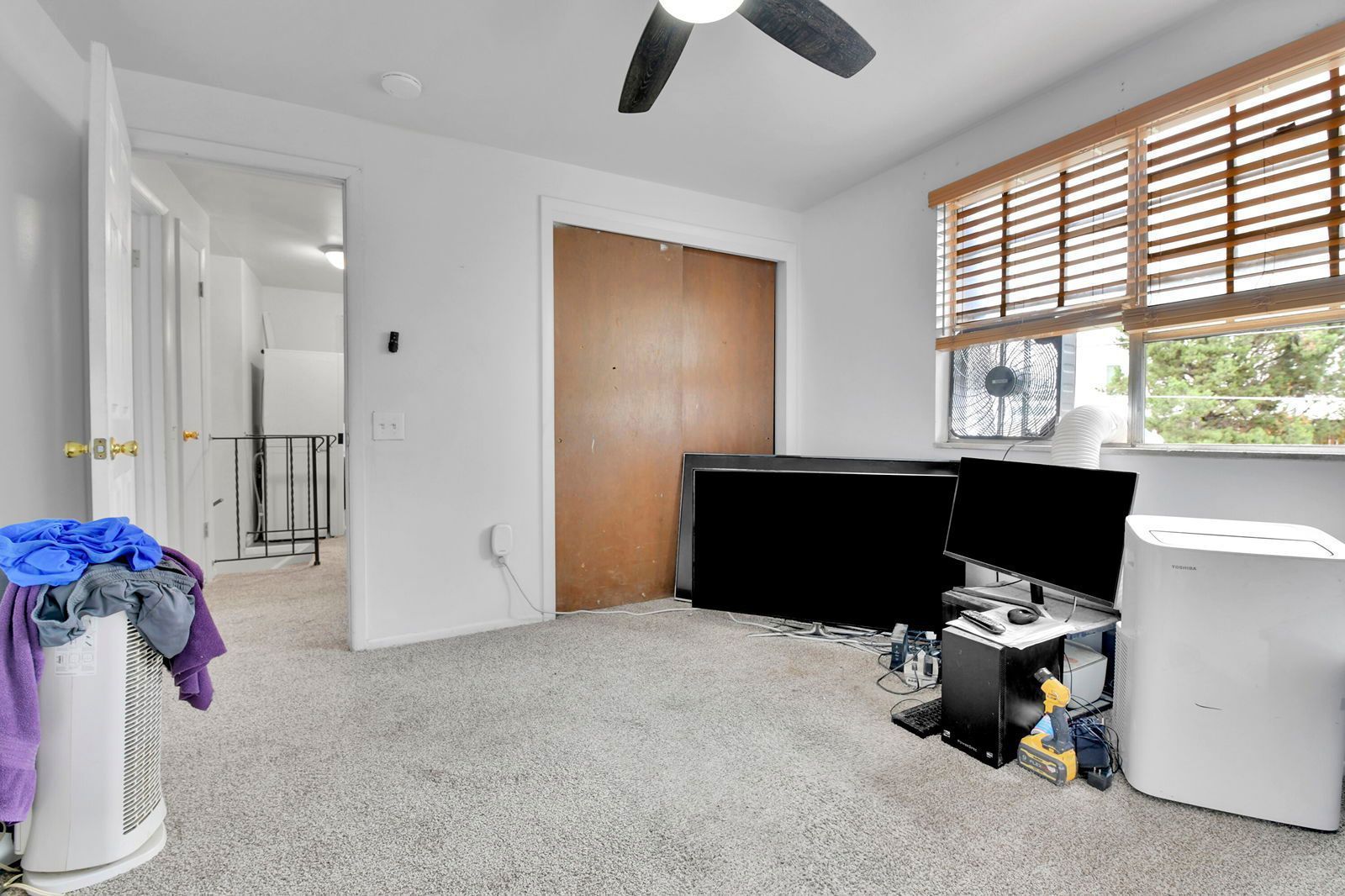 6824 S Willow St property image