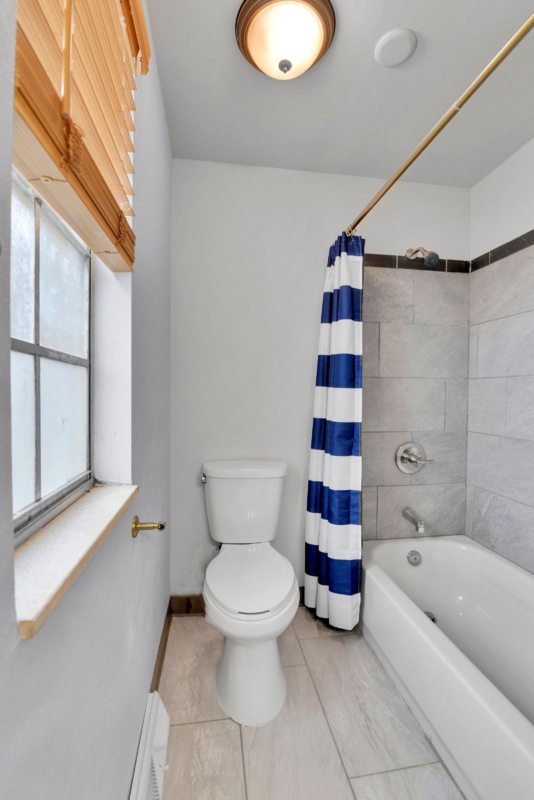 6824 S Willow St property image