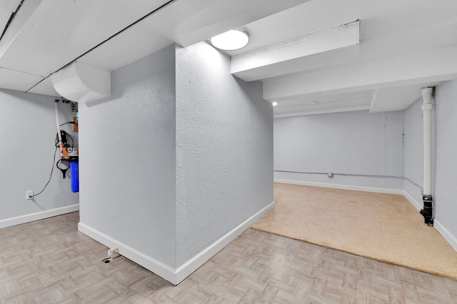 6824 S Willow St property image