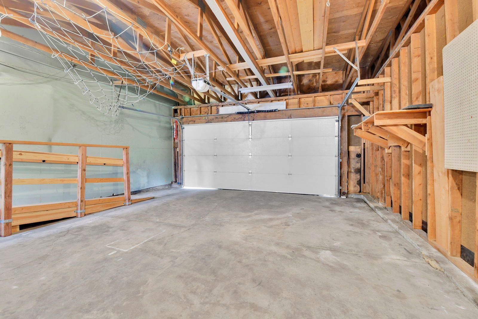 6824 S Willow St property image