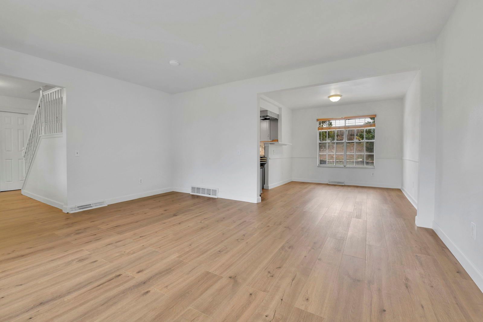 6824 S Willow St property image