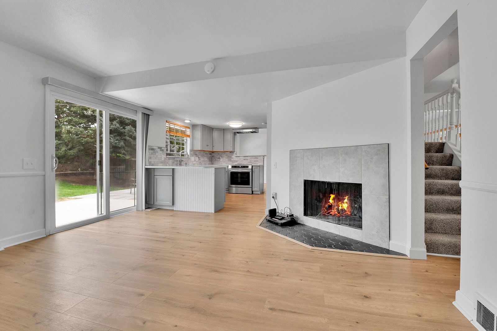 6824 S Willow St property image