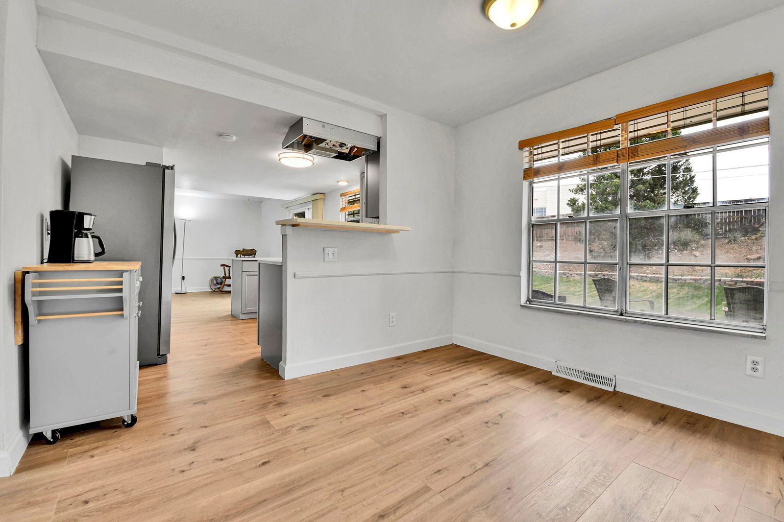 6824 S Willow St property image