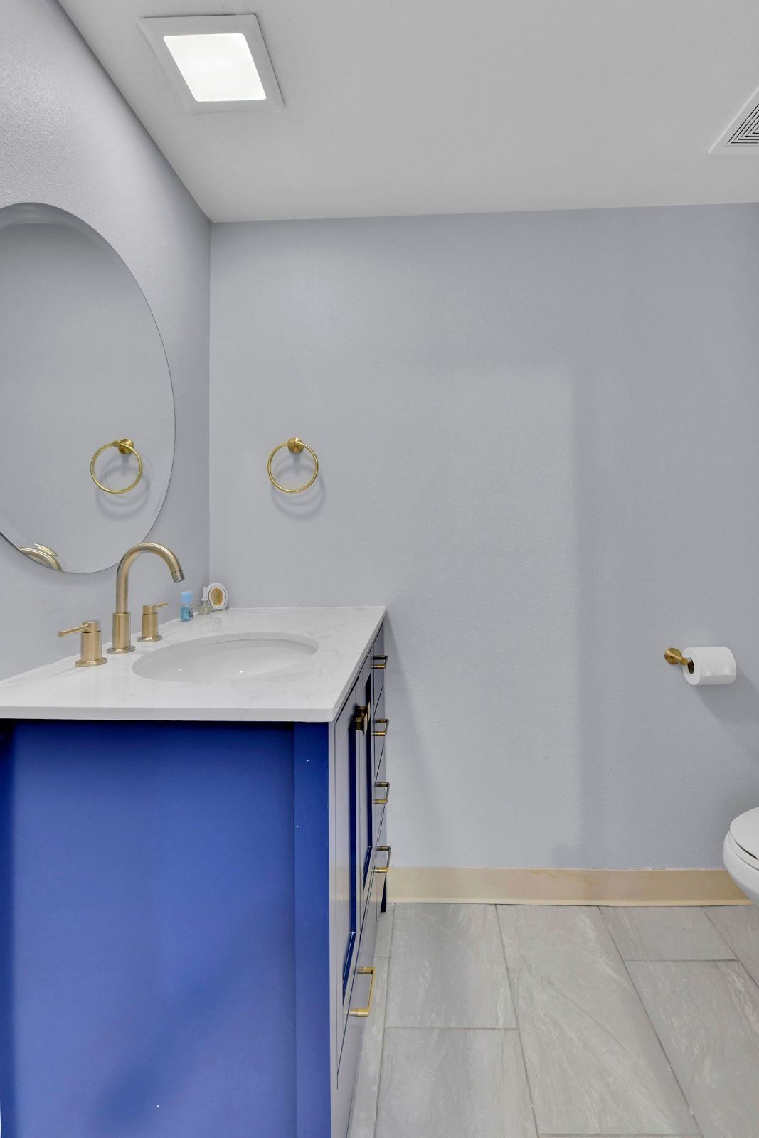 6824 S Willow St property image