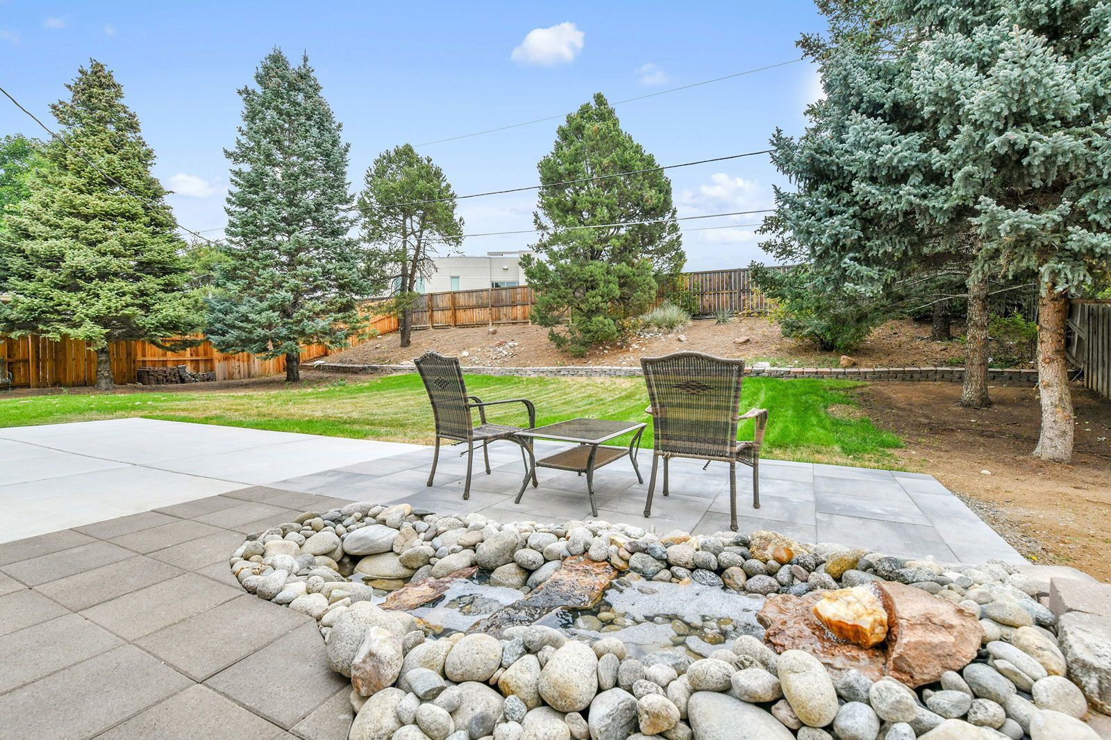 6824 S Willow St property image