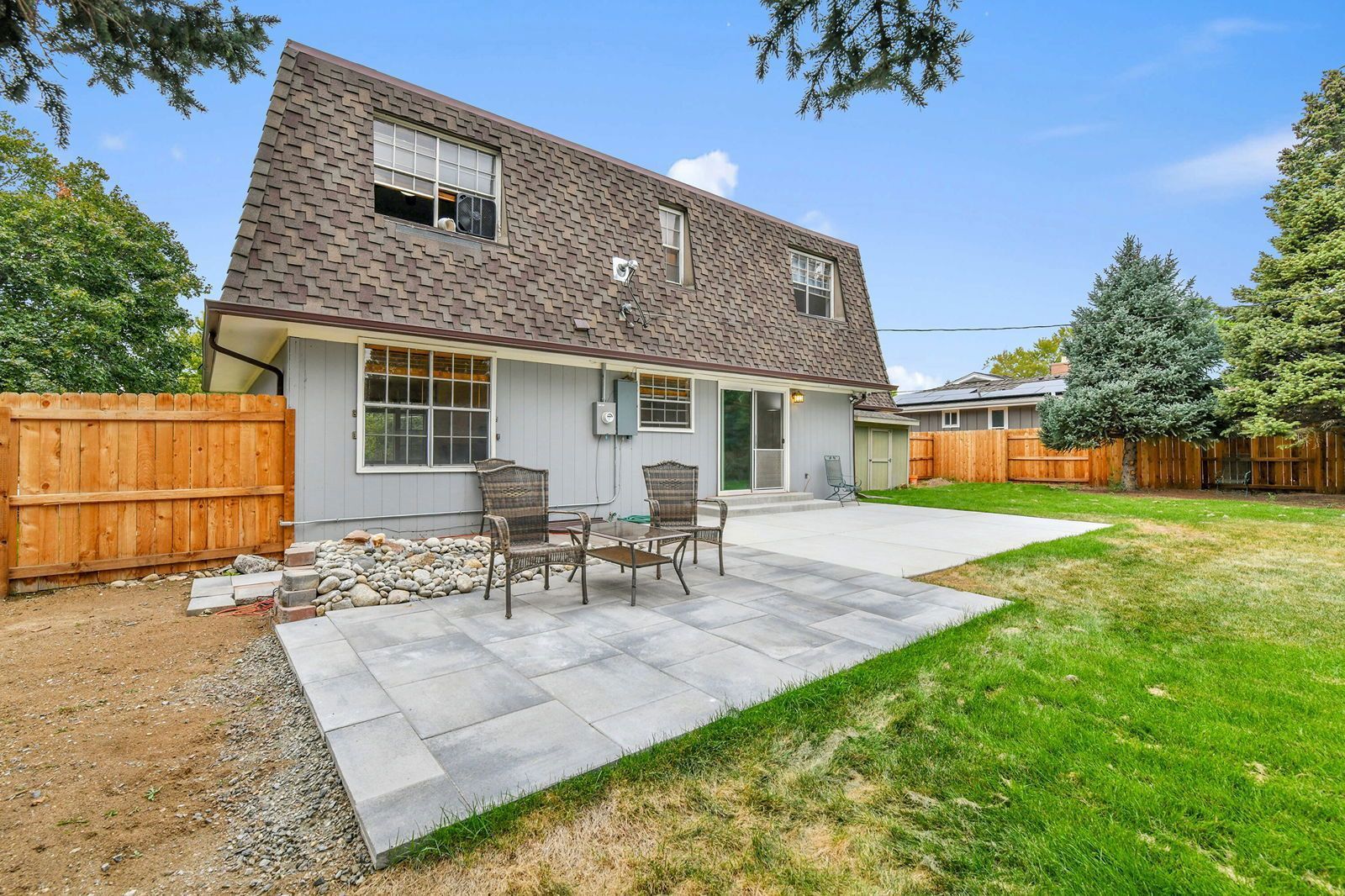 6824 S Willow St property image