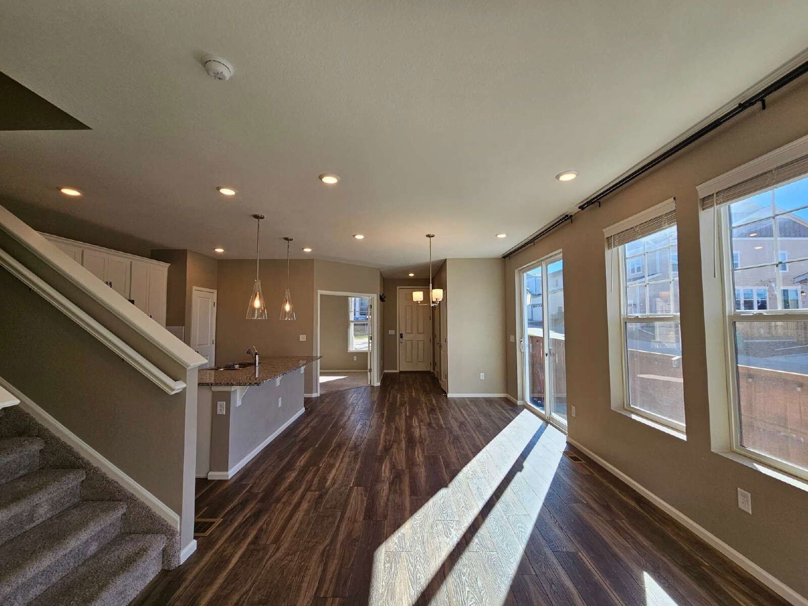 Modern 4-Bedroom Home with Finished Basement & Granite Kitchen in Parker property image