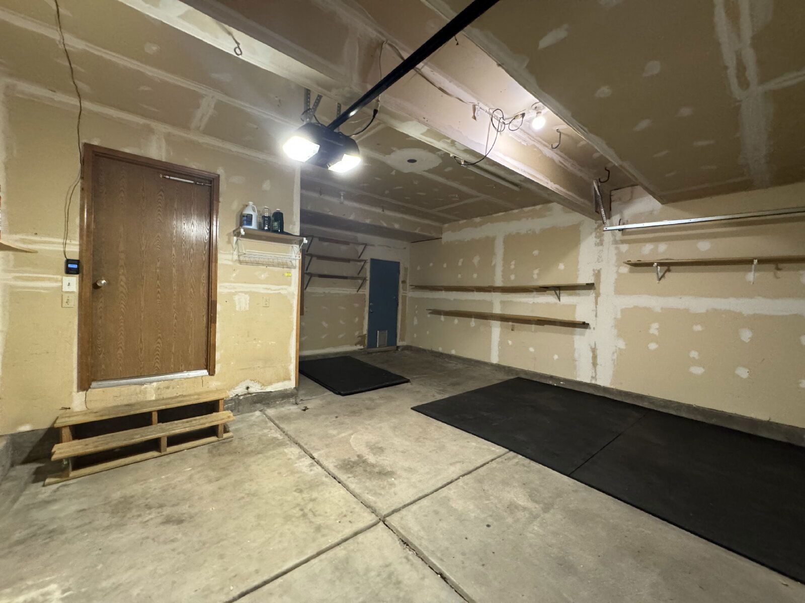 Comfy 3-Bedroom Home in Castle Rock property image