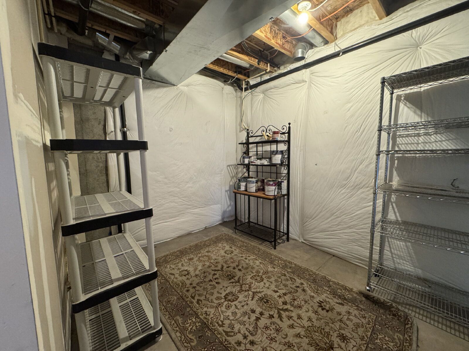 Spacious 3-Bedroom Residence with Fireplace & Granite Countertops in Castle Rock property image