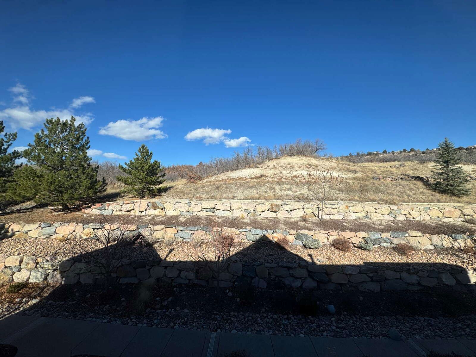 Spacious 3-Bedroom Residence with Fireplace & Granite Countertops in Castle Rock property image