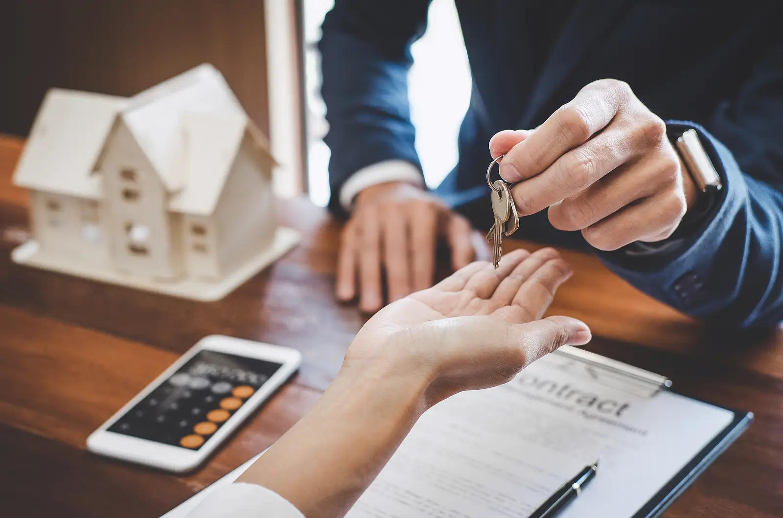 Top 5 Lease Clauses Every Colorado Landlord Should Include